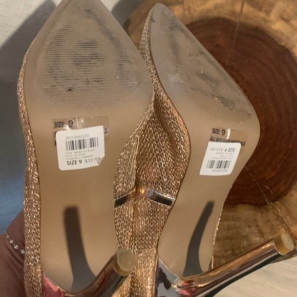 Charlotte Russe Rose Gold shimmery High heels sz 9 - Picture 7 of 9